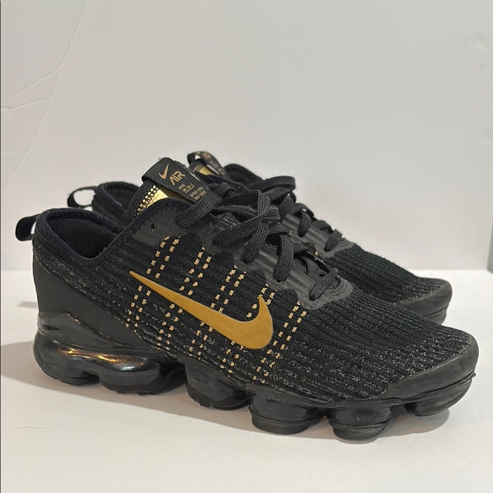 Nike Air VaporMax Flyknit 3 'Black Gold Size 7Y